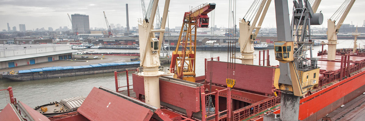 STEVEDORING / OVERSLAG